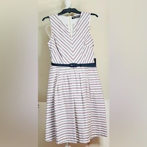 NWT Karl Lagerfeld Women’s Fit and Flare Dress. Soft White Combo. Size 8